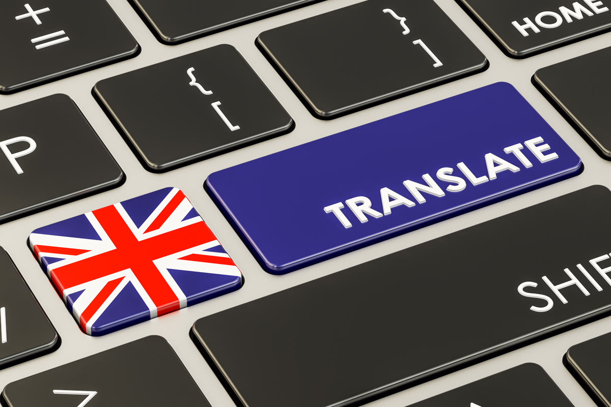 키보드 자판 위에 영문 번역을 뜻하는 TRANSLATE 키와 영어권 국기 키가 함께 놓여 있는 모습